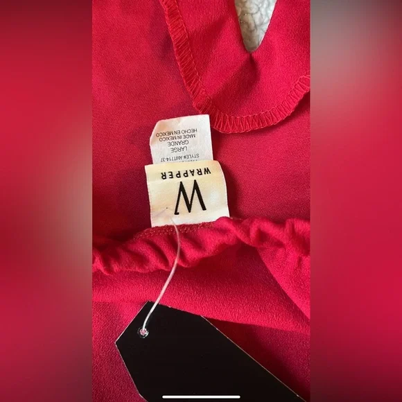 Wrapper Ruffled Halter NWT 🌹 - Picture 4 of 4